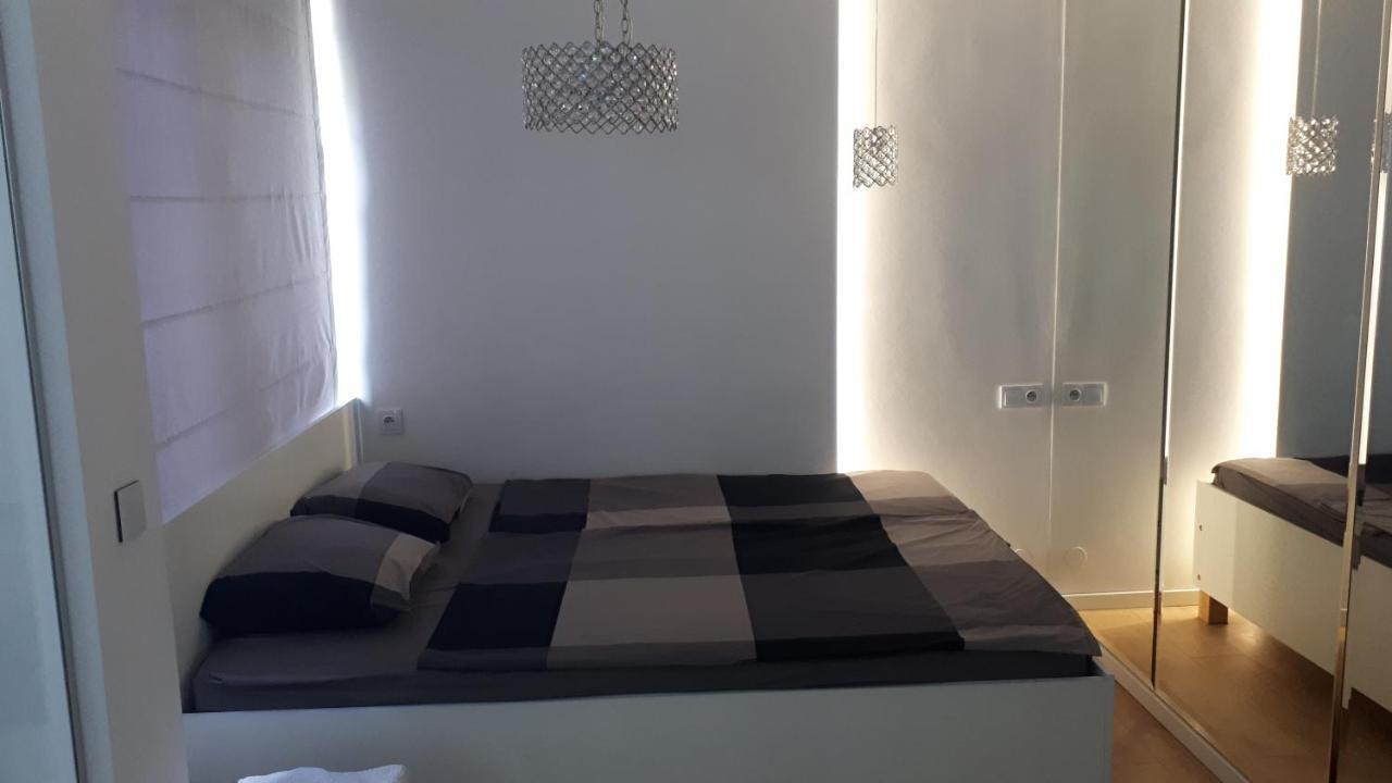 Luxury Apartment With Own Parking Chorzów Exteriör bild